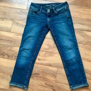 American Eagle cropped jeans